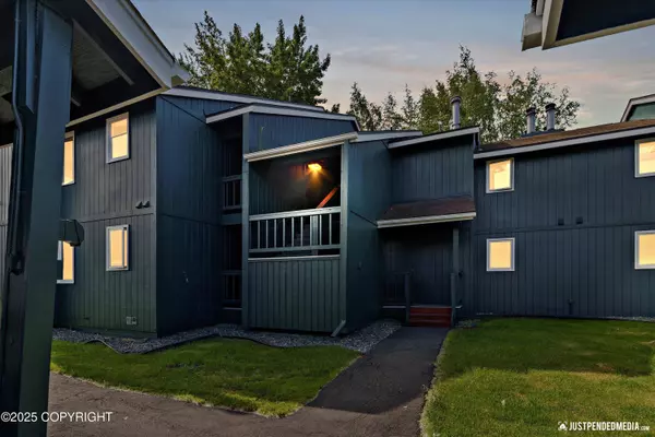 10283 Jamestown DR 804, Anchorage, AK 99507