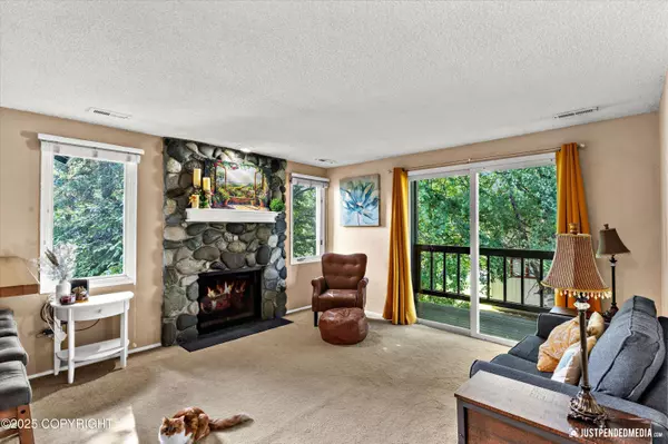 10283 Jamestown DR 804, Anchorage, AK 99507