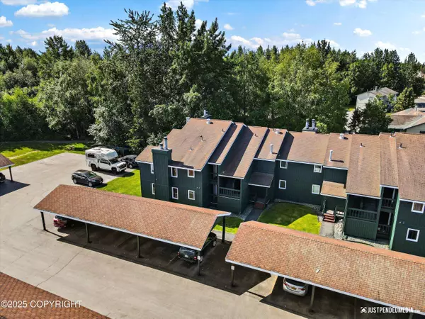 10283 Jamestown DR 804, Anchorage, AK 99507