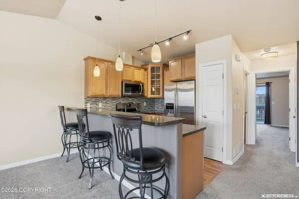 2608 Aspen Heights LOOP, Anchorage, AK 99508