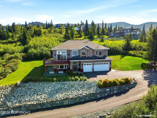 17041 Briarcliff Pointe CIR, Anchorage, AK 99516