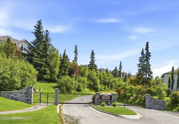 17041 Briarcliff Pointe CIR, Anchorage, AK 99516