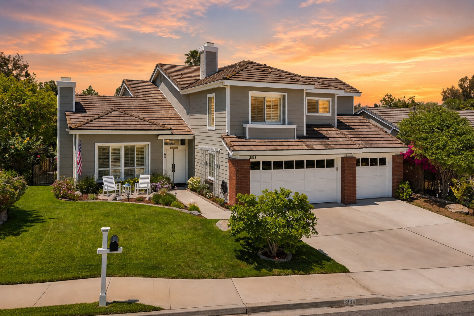Pacific Home Group real estate experts Chrystal and David Schoenbrun