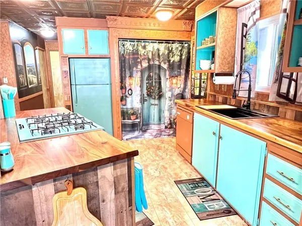 91 Monte Vista, Newbury Park, CA 91320