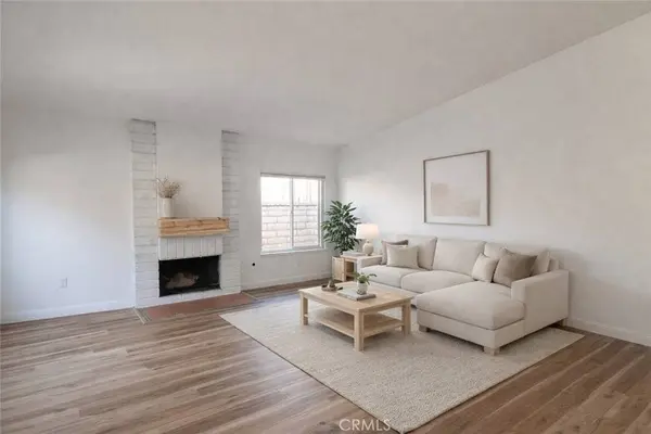 25444 Via Pacifica, Valencia, CA 91355