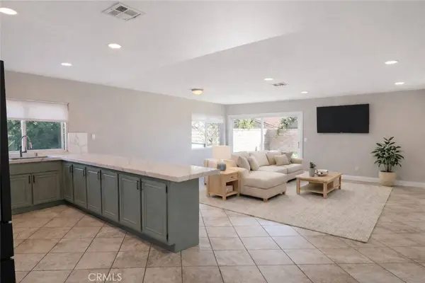 25444 Via Pacifica, Valencia, CA 91355