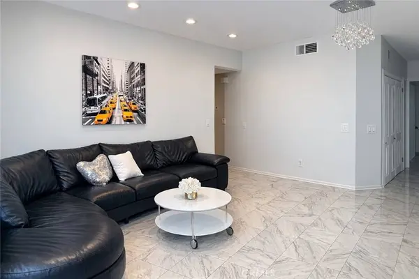 2456 Pleasant WAY #A, Thousand Oaks, CA 91362