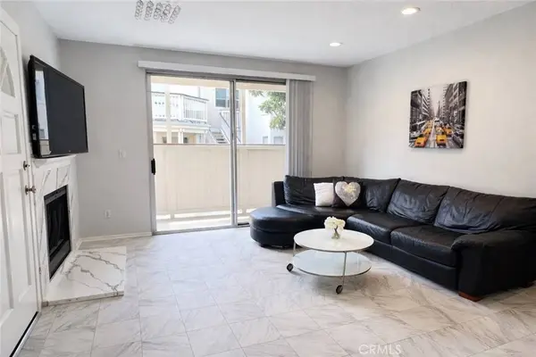 2456 Pleasant WAY #A, Thousand Oaks, CA 91362