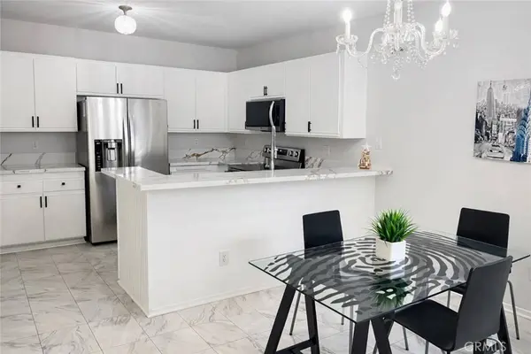 2456 Pleasant WAY #A, Thousand Oaks, CA 91362