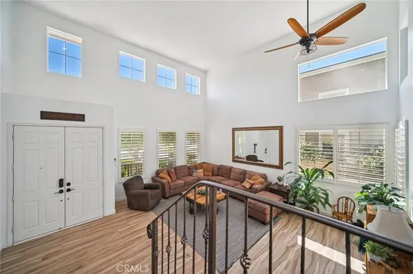 1029 Poppy Tree, Simi Valley, CA 93065