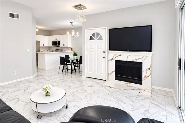 2456 Pleasant WAY #A, Thousand Oaks, CA 91362