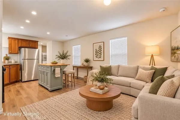 2099 James CT #64, Thousand Oaks, CA 91362