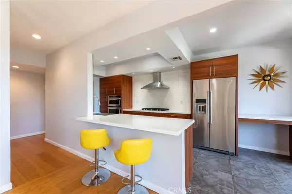 11322 Camarillo ST #204, North Hollywood, CA 91602