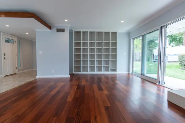 1108 Palmer Ave, Camarillo, CA 93010-4639