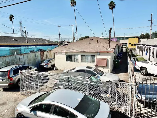 9618 S Figueroa ST, Los Angeles, CA 90003