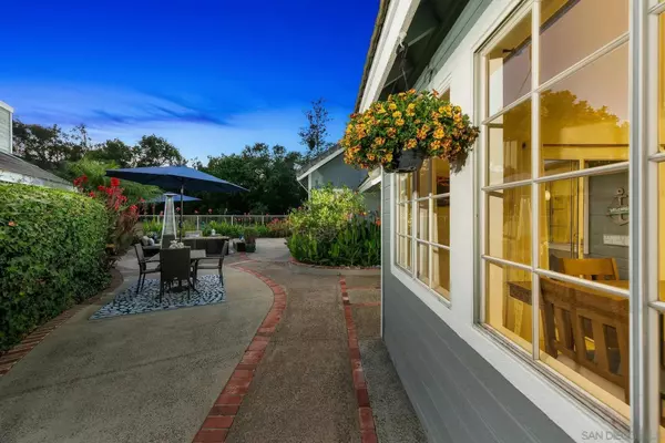 10602 Rancho Carmel Dr., San Diego, CA 92128