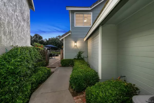 10602 Rancho Carmel Dr., San Diego, CA 92128