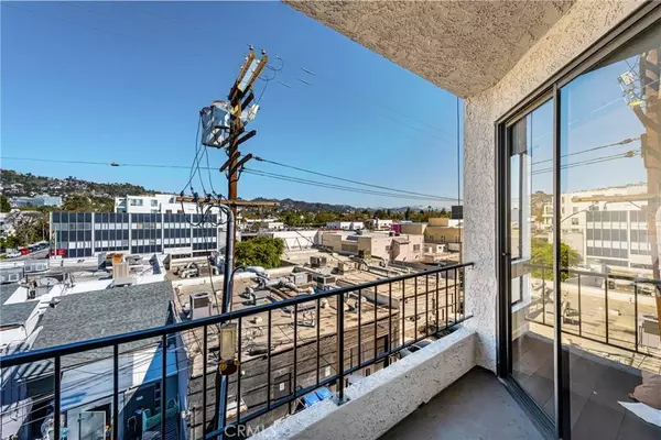 660 N Sweetzer AVE #302, Los Angeles, CA 90048