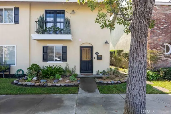 3342 Bradbury Road #9, Los Alamitos, CA 90720