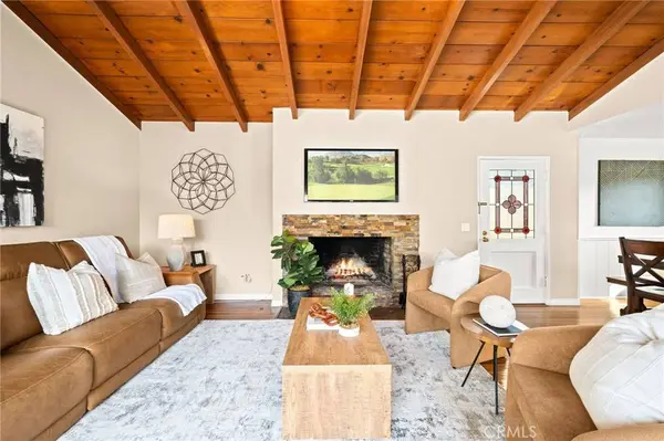 2689 Santa Ana AVE, Costa Mesa, CA 92627