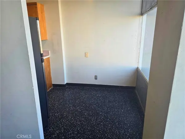 100 Atlantic #711, Long Beach, CA 90802
