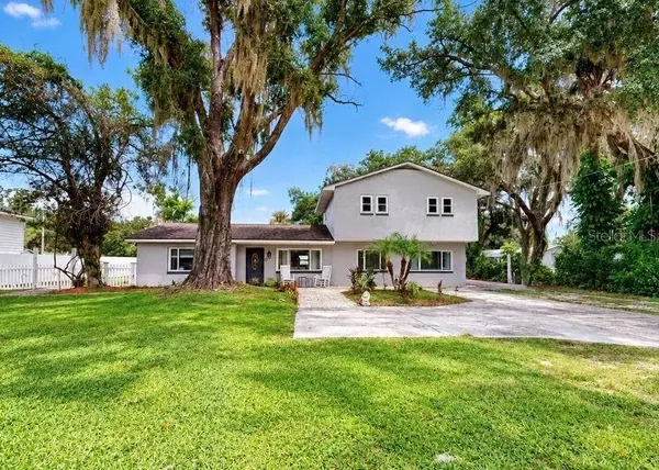 11004 RIVERVIEW DR, Riverview, FL 33578
