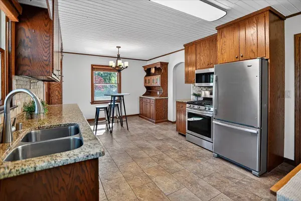 623 N Main Street, Oregon, WI 53575-1111
