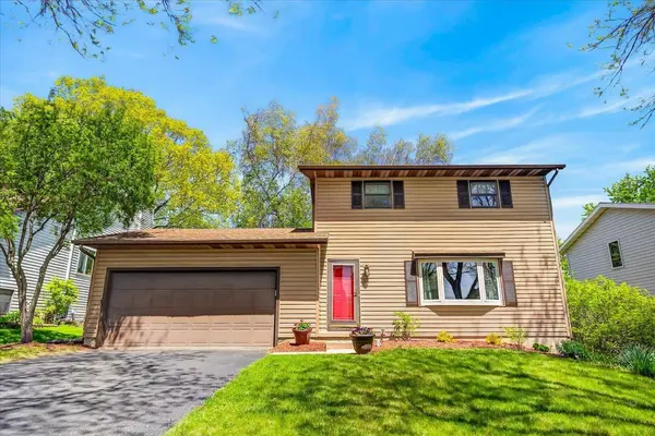 10 Flagstaff Court, Madison, WI 53719-2402