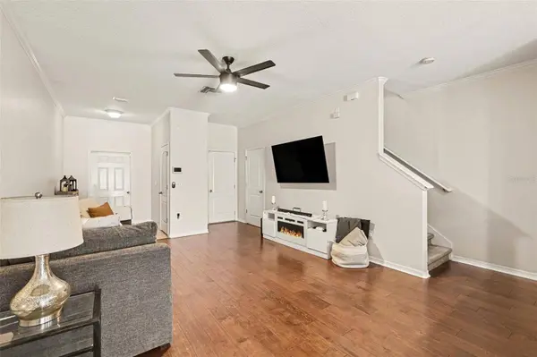 2711 ISABELLA VALLEY CT, Brandon, FL 33511