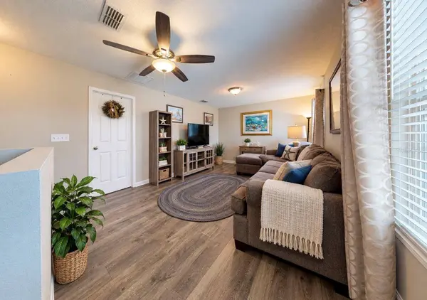 337 STAR SHELL DR, Apollo Beach, FL 33572
