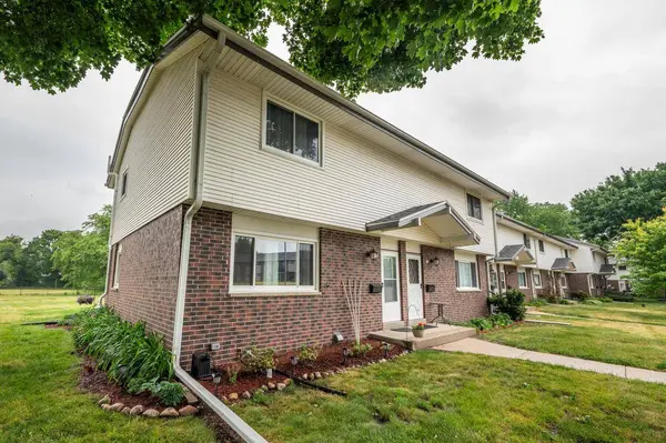 250 Morris STREET, Pewaukee, WI 53072