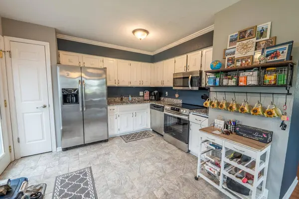 250 Morris STREET, Pewaukee, WI 53072