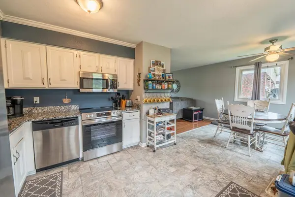 250 Morris STREET, Pewaukee, WI 53072