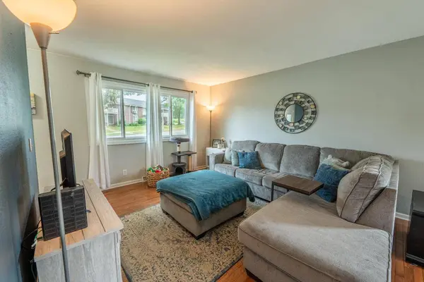 250 Morris STREET, Pewaukee, WI 53072