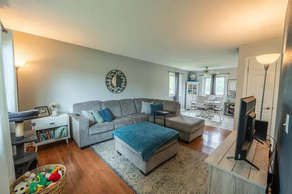 250 Morris STREET, Pewaukee, WI 53072