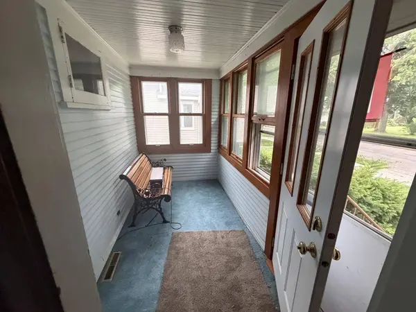 1331 E Saveland AVENUE, Milwaukee, WI 53207
