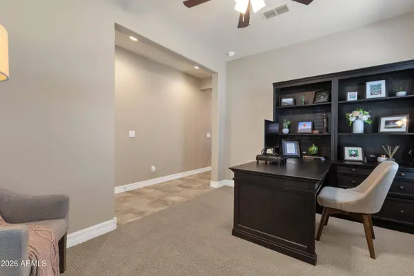 2917 W LAREDO Lane, Phoenix, AZ 85085