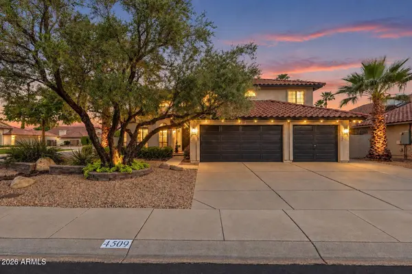 4509 E JANICE Way