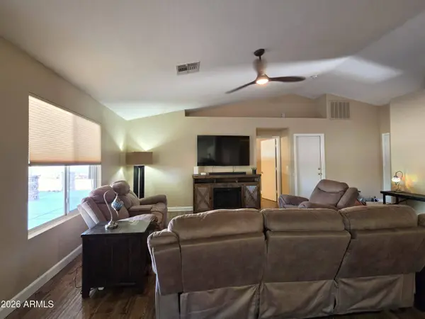 3000 E TULSA Street, Gilbert, AZ 85295