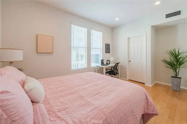 9 Chilmark ST, Ladera Ranch, CA 92694