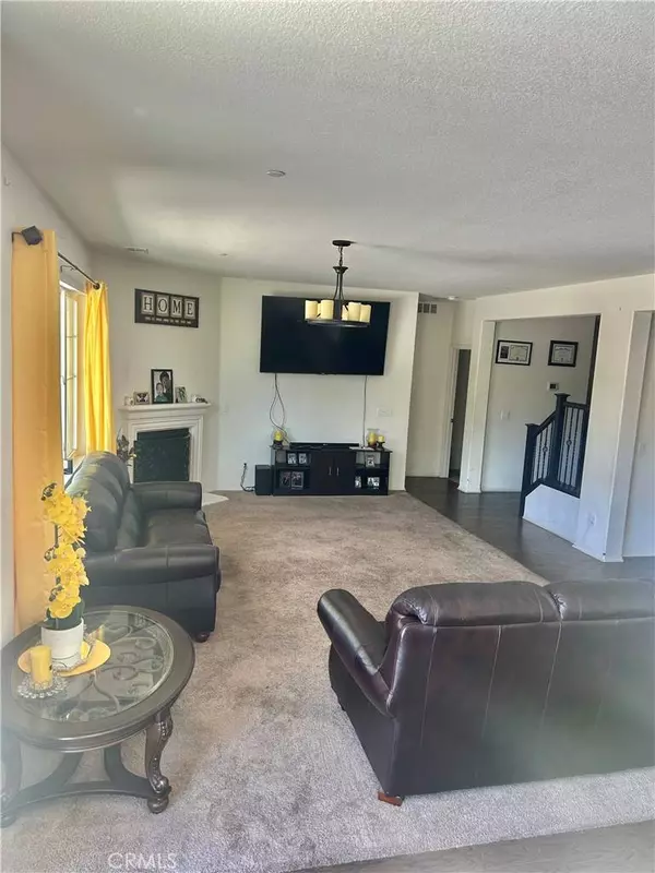 6974 Canterra WAY, Fontana, CA 92336