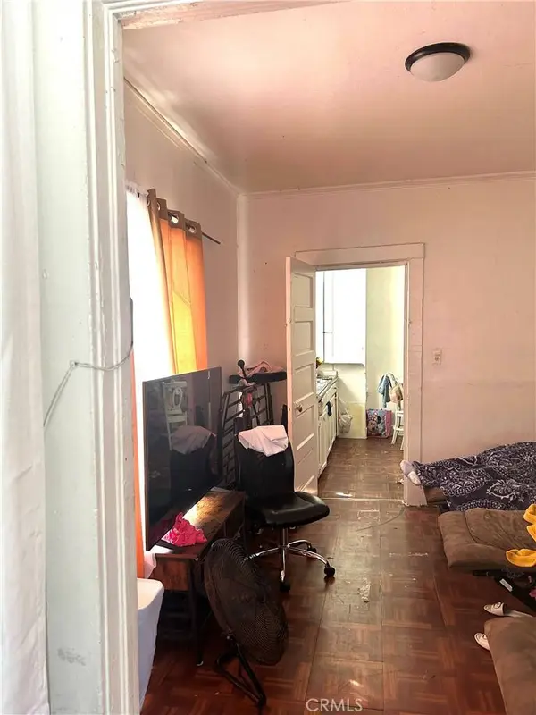 146 E 45th ST, Los Angeles, CA 90011