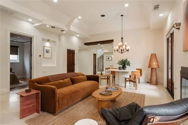839 E 37th, Long Beach, CA 90807