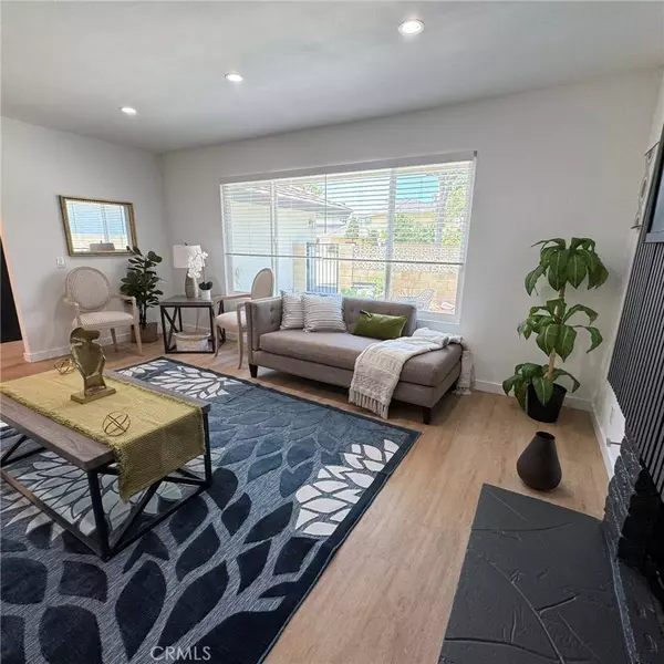 13864 Elgers ST, Cerritos, CA 90703