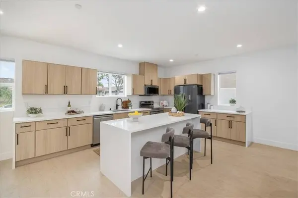 16623 Lake AVE, Paramount, CA 90723