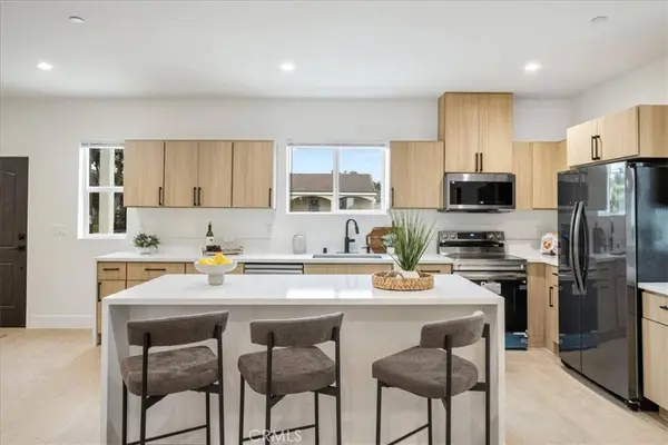 16623 Lake AVE, Paramount, CA 90723