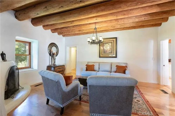 1615 Halsey ST, Redlands, CA 92373