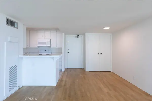 1750 E Ocean #501, Long Beach, CA 90802