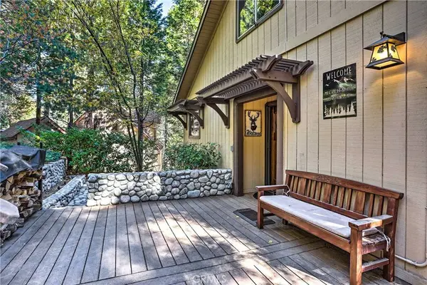 26637 Lake Forest DR, Twin Peaks, CA 92391