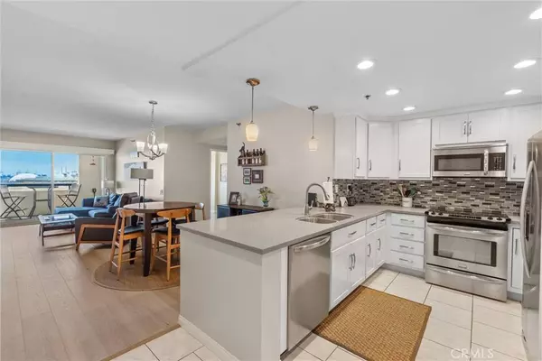 525 E Seaside WAY #905, Long Beach, CA 90802